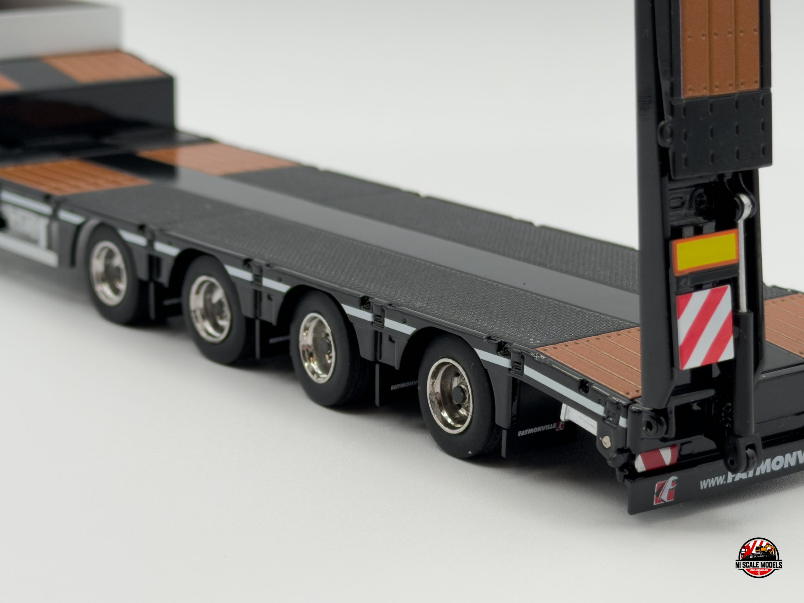 Faymonville Four-Axle Low Loader with ramps (Black) - Cavallino - Image 4