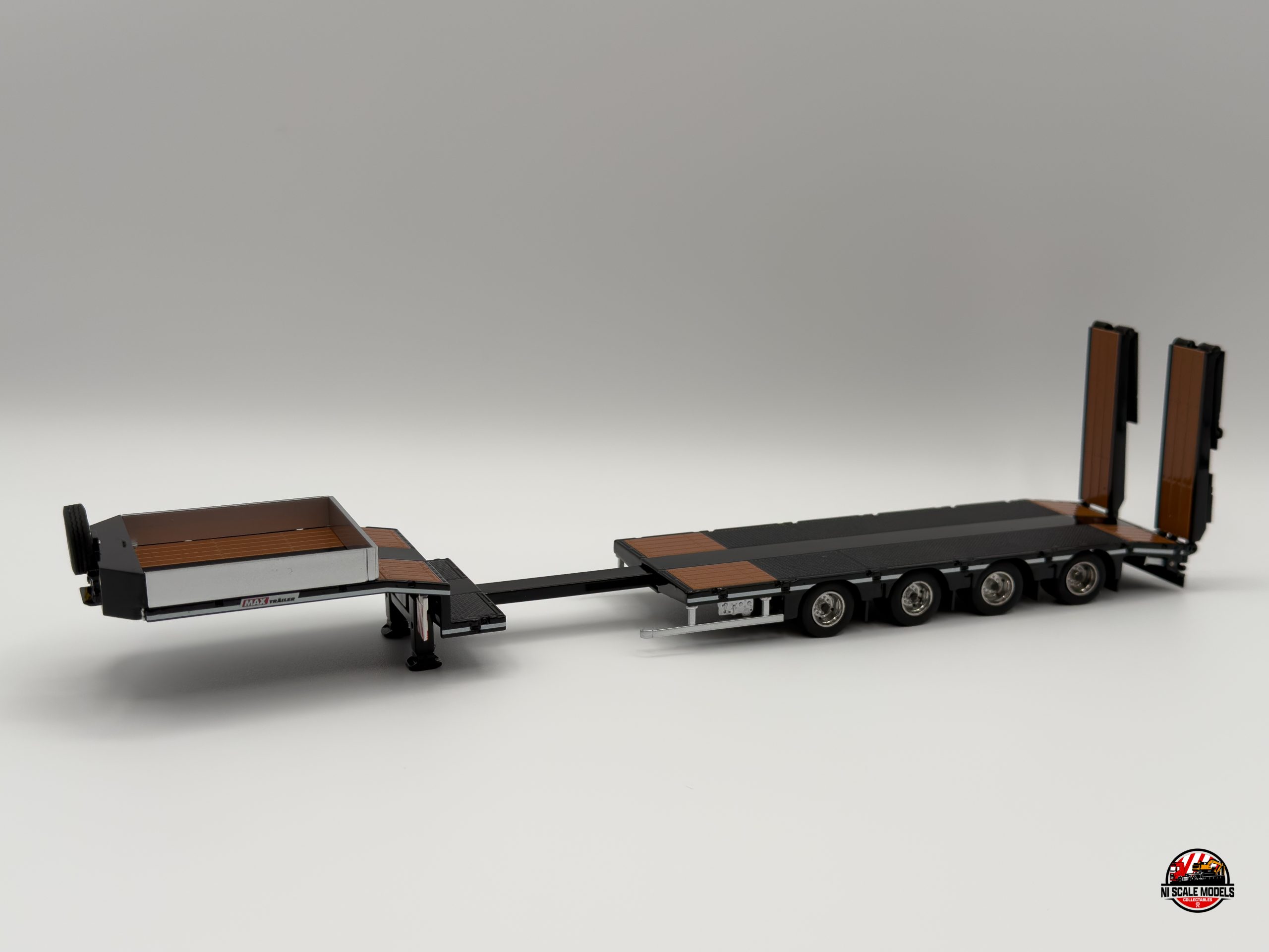 Faymonville Four-Axle Low Loader with ramps (Black) - Cavallino - Image 5